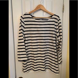 Old Navy 3/4 Sleeve Tunic Tee